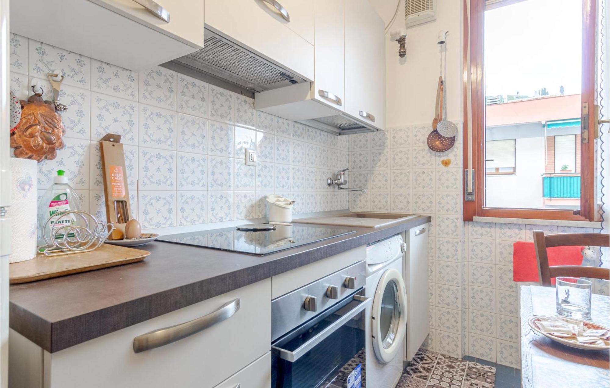 1 Bedroom Lovely Apartment In Rapallo Eksteriør billede