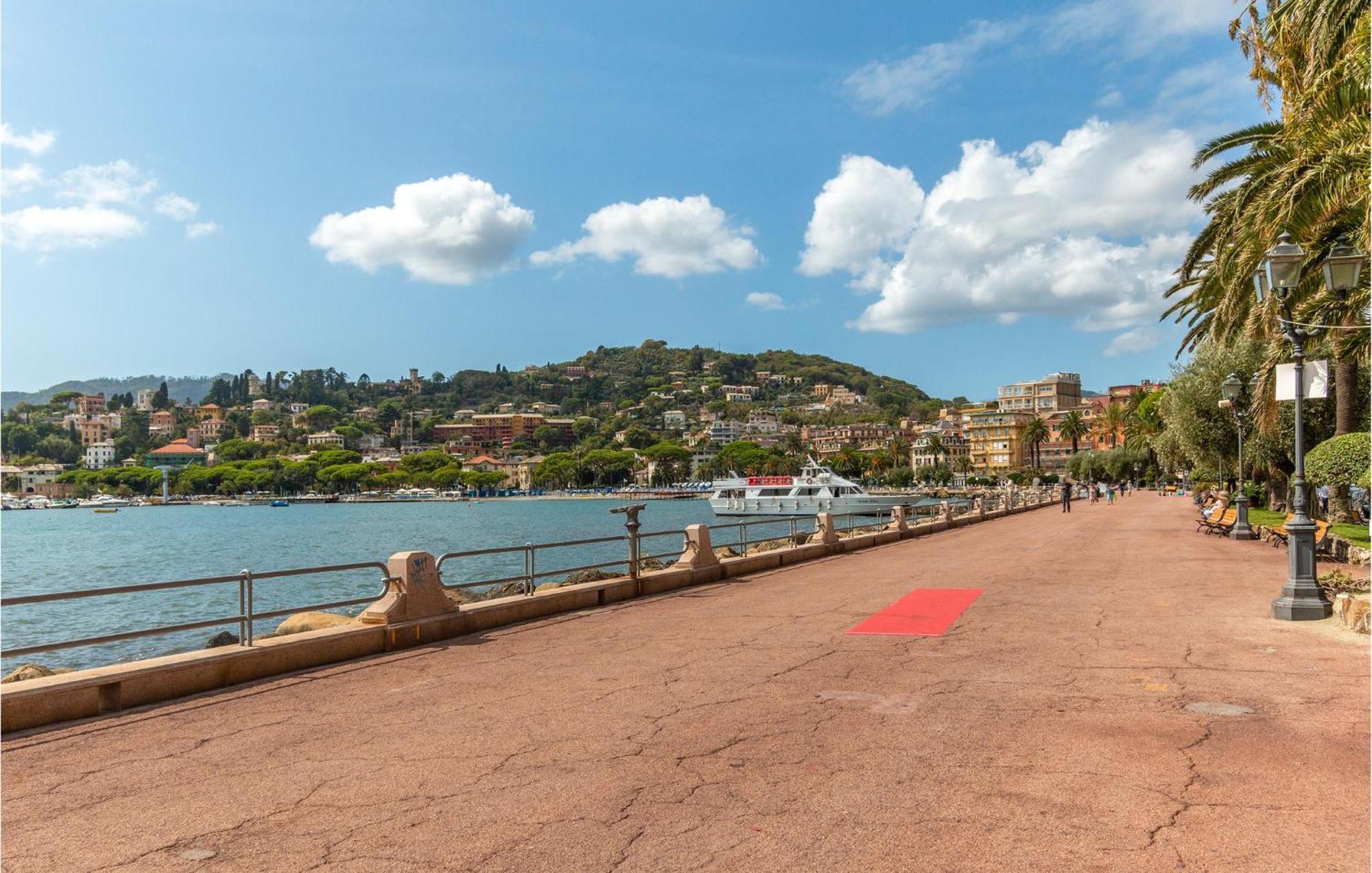 1 Bedroom Lovely Apartment In Rapallo Eksteriør billede